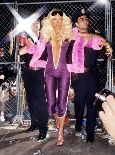 Paris Hilton: Hi Bitch, Bye Bitch