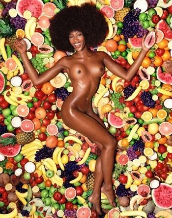 Naomi Campbell: FRUIT PASSION